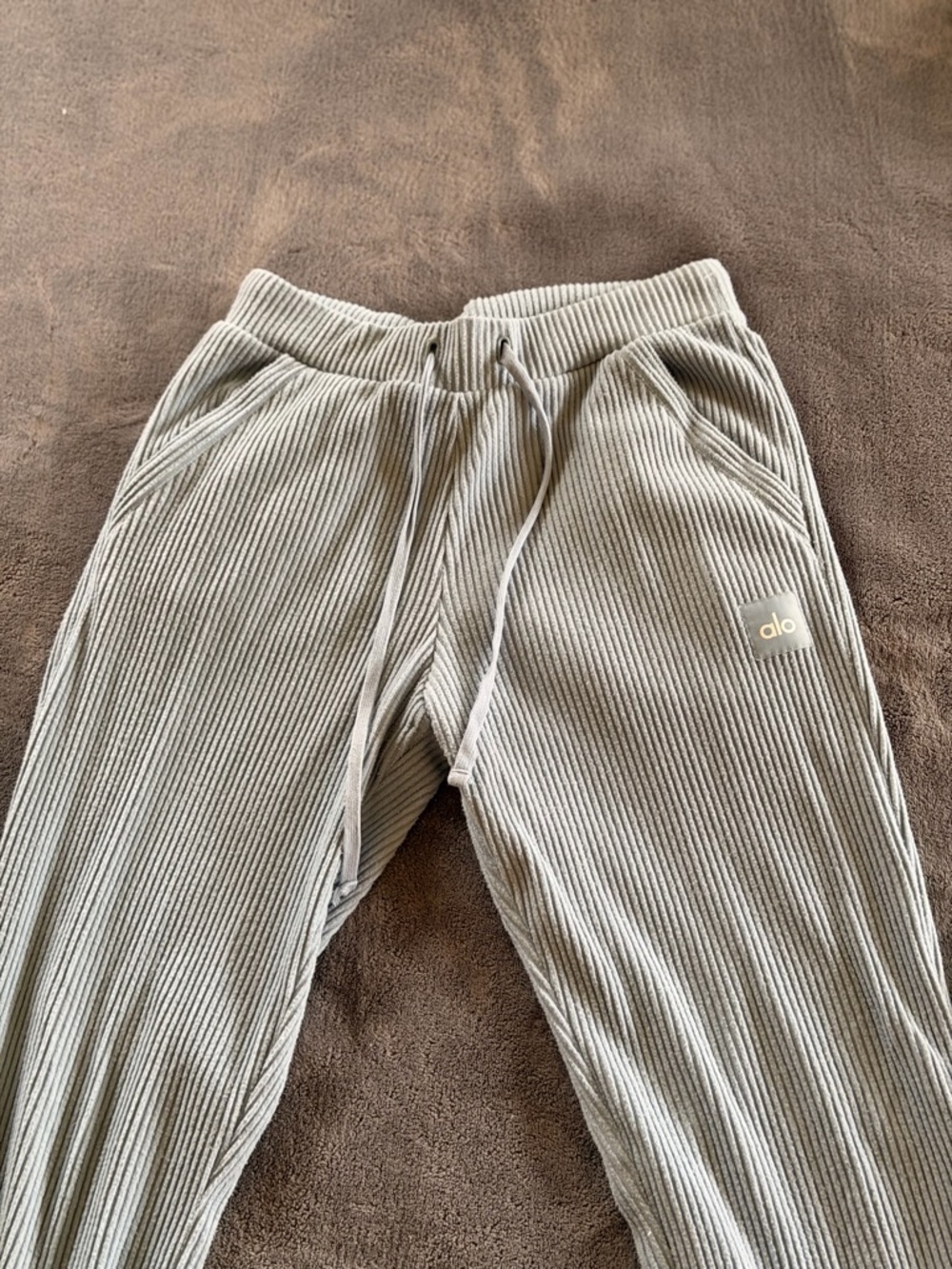 ALO  Ribbed muse jogger  Pants in celestial blue